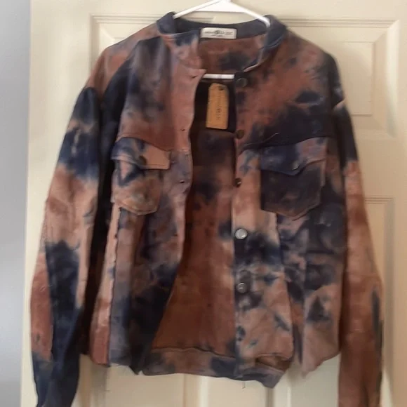 Jacket - Picture 2 of 4